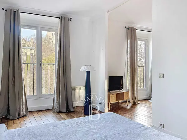 Le service location de la Maison BARNES vous propose ce bien : 