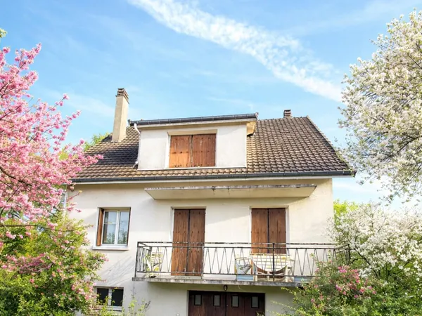 Maison 5 pièces avec jardin et sous-sol - Paron 
