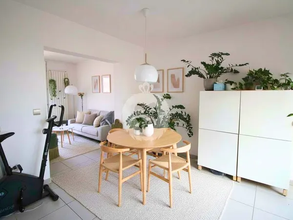 Quartier Maroc - Appartement de 4 pièces dans résidence sécu 