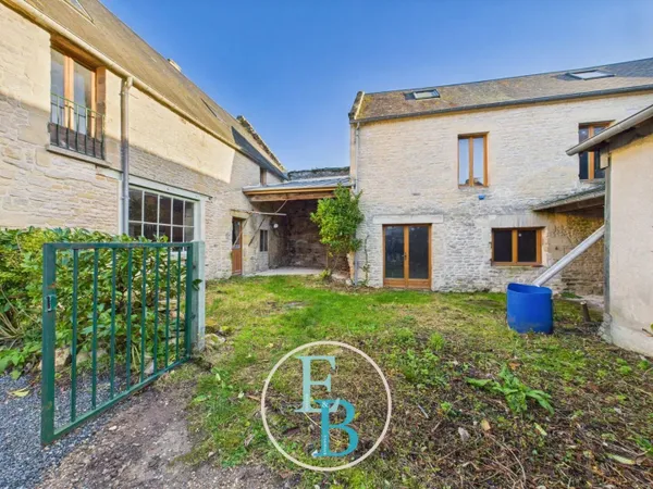 Maison de ville 1 pièce 124 m² 