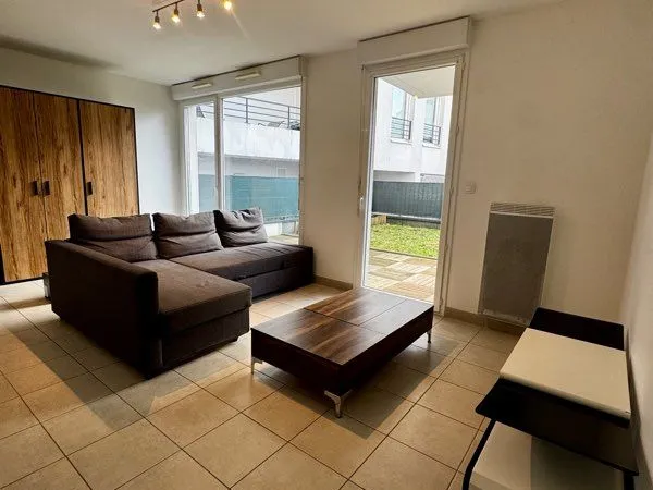 Studio meublé 31 m2 avec jardin & parking - Dijon 