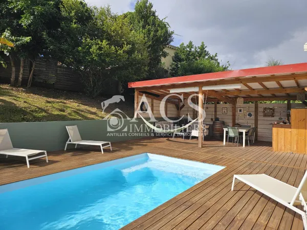 Maison 7 pièces 203 m² 