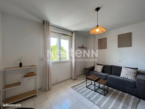 Studio 1 pièce 21 m² 