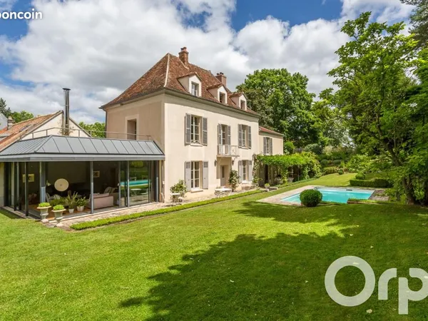 Maison 8 pièces 297 m² 