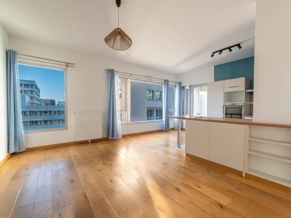 Appartement 4 pièces 81 m² 