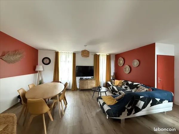 Studio 1 pièce 11 m² 