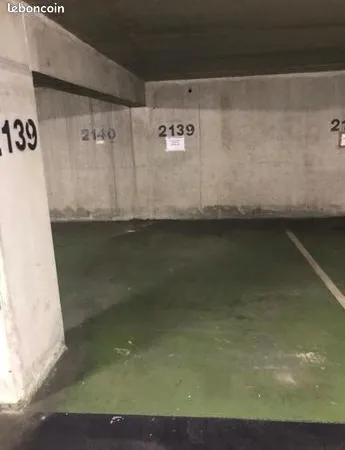 Parking - Garage Location Poitiers   50€