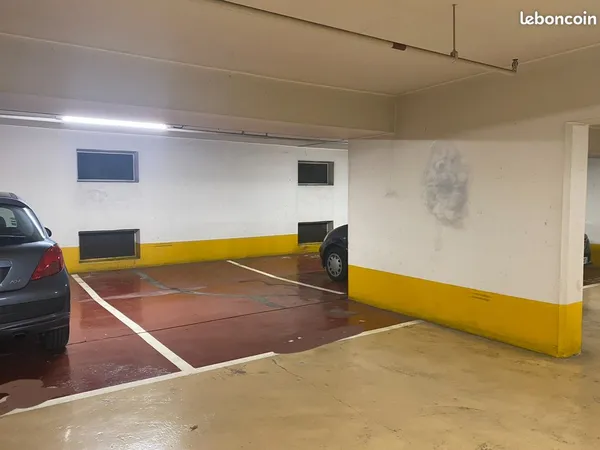 Grande place parking sous terrain 