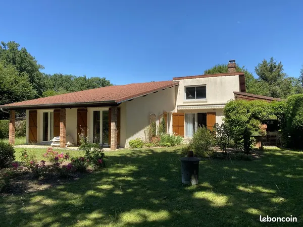 Maison 6 pièces 197 m² 