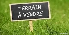 Terrain 650 m² 