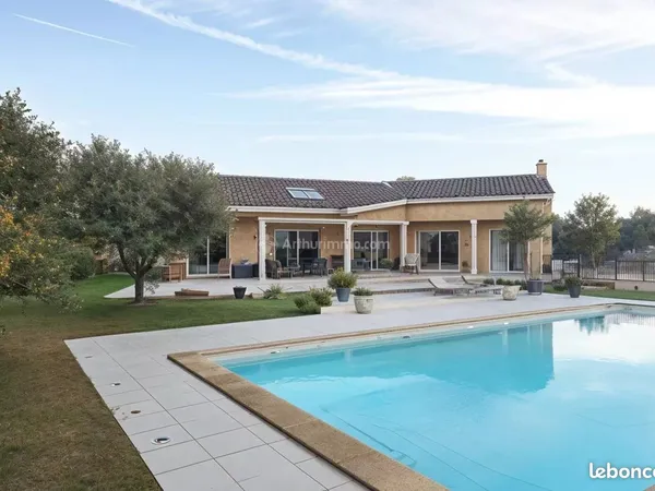 Maison 6 pièces 167 m² 