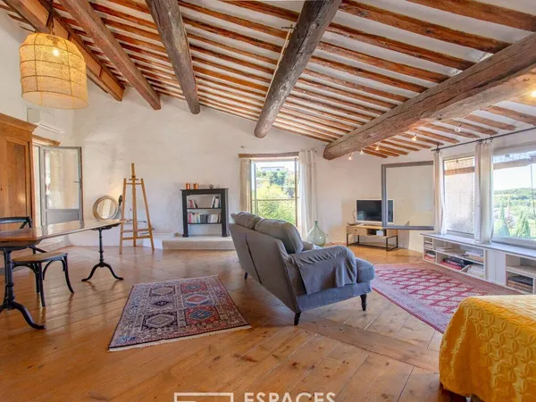Maison 6 pièces 220 m² 