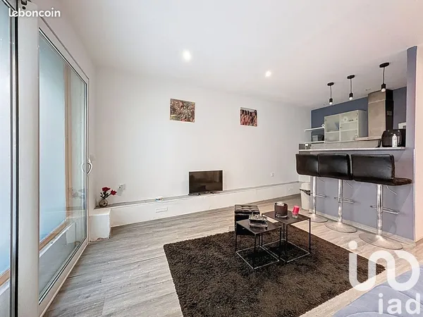 Studio 1 pièce 26 m² 