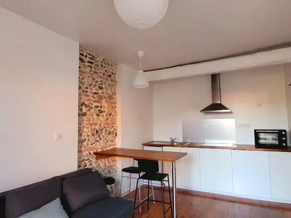 Particulier loue studio meublé 