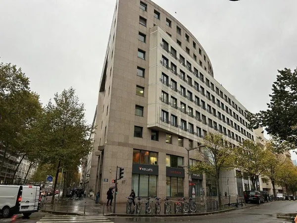 Bureaux 292 m² 