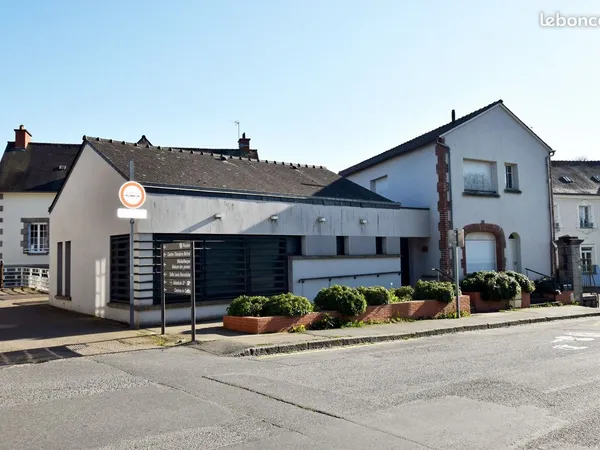 Bureaux 173 m² 
