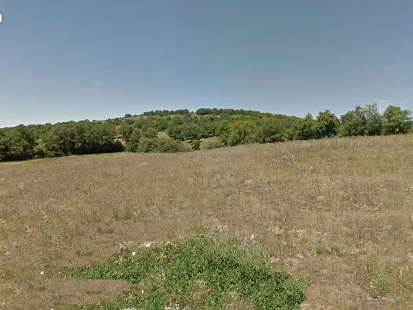 Terrain 710 m² Montrozier 