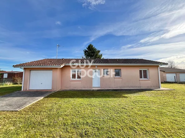 Charmante maison de plain-pied, 2 chambres, un garage 