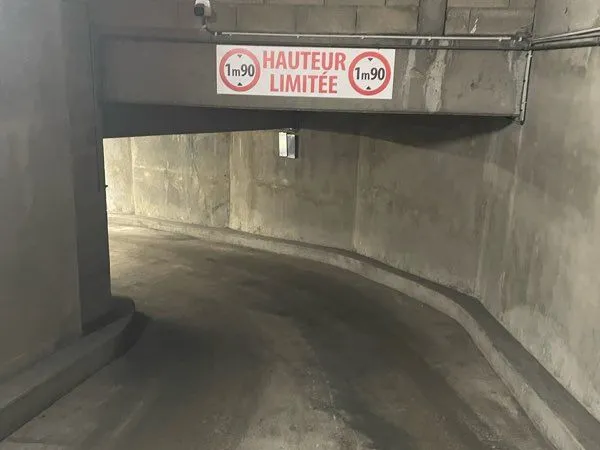 Location parking rue du théâtre Paris 15 proche rue croix nivert 