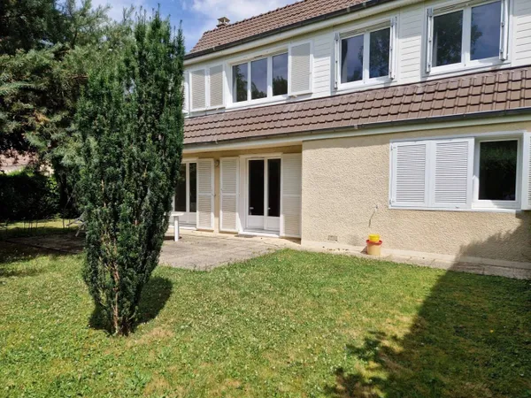 Maison 6 pièces 143 m² 