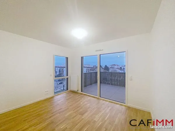 Appartement 3 pièces 63 m² 