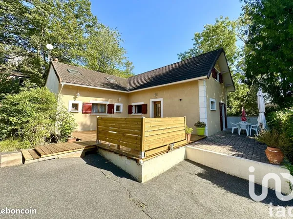 Maison 5 pièces 143 m² 