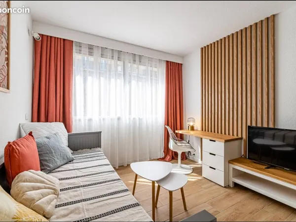 Studio meublé rue Paradis 