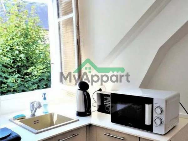 Studio 1 pièce 16 m² 