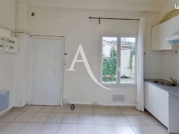 Appartement 1 pièce 15 m² 