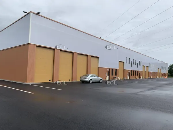 Local d'activité 440 m² 