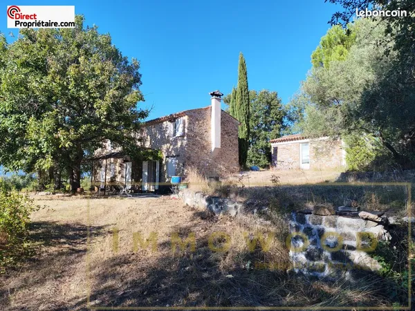 BASTIDE EN PIERRE sur 3 HECTARES avec piscine 