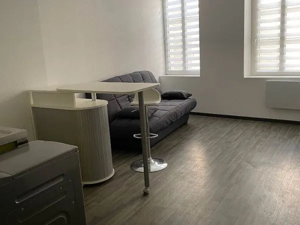 Studio 1 pièce 23 m² 