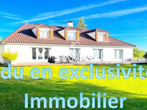 Maison 7 pièces 240 m² 