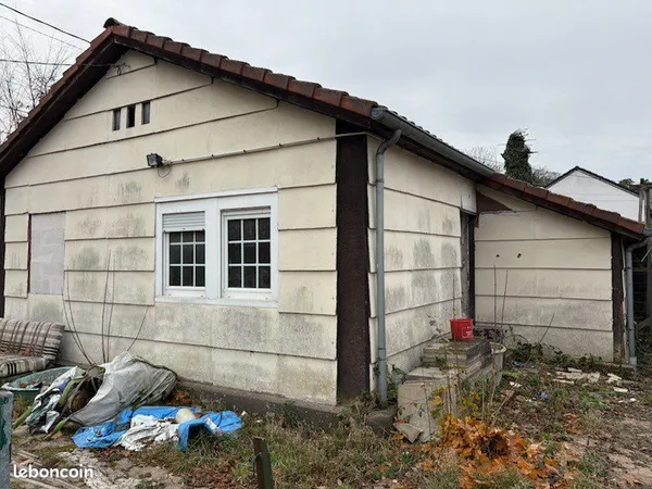 Maison plein pied à rénover à Jeanne d'arc 