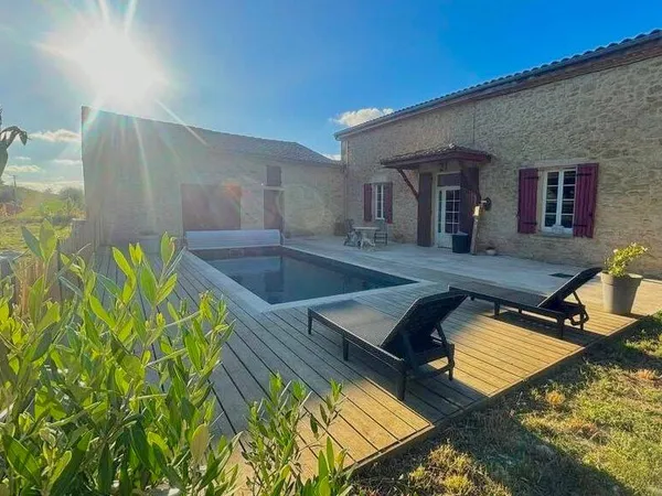 Maison 7 pièces 220 m² 