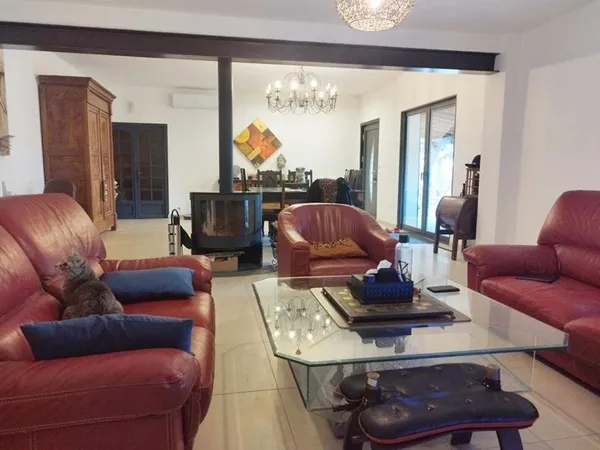 Maison de luxe 9 pièces 303 m² 