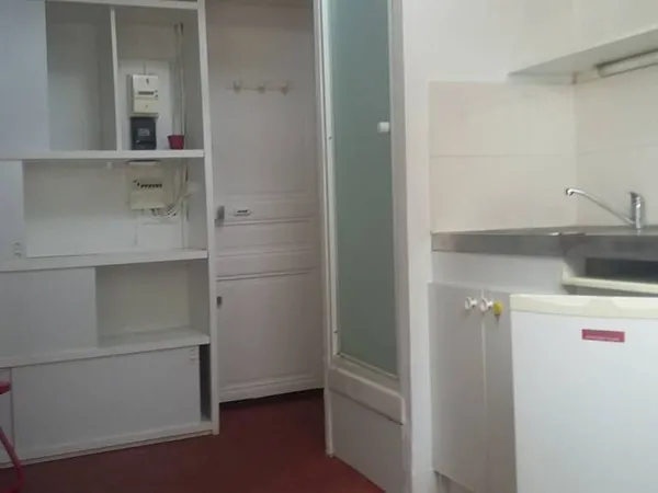 Appartement 1 pièce 13 m² 