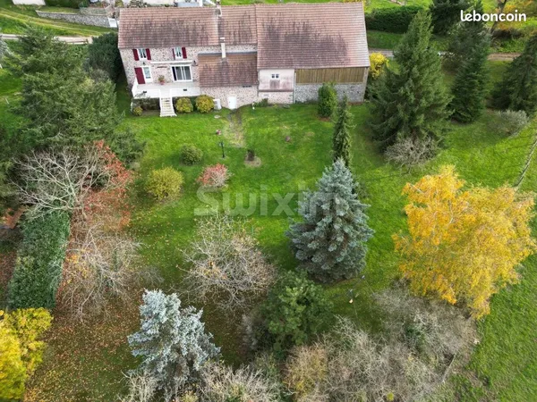Longère 8 pièces 250 m² 