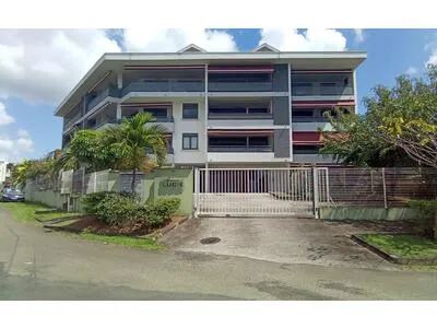 Appartement T2 dans résidence récente à Schoelcher (Plateau Roy) 