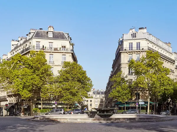 PARIS XVI - VICTO HUGO - APPARTEMENT D'EXCEPTION DE 225 M² 