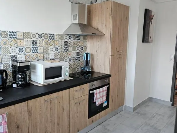 Appartement rénové 93m² - 3 chambres 