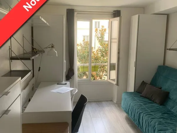 Studio 1 pièce 12 m² 