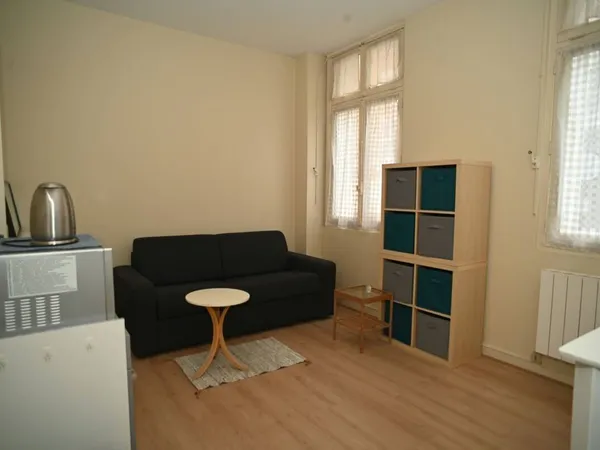 Studio 1 pièce 18 m² 