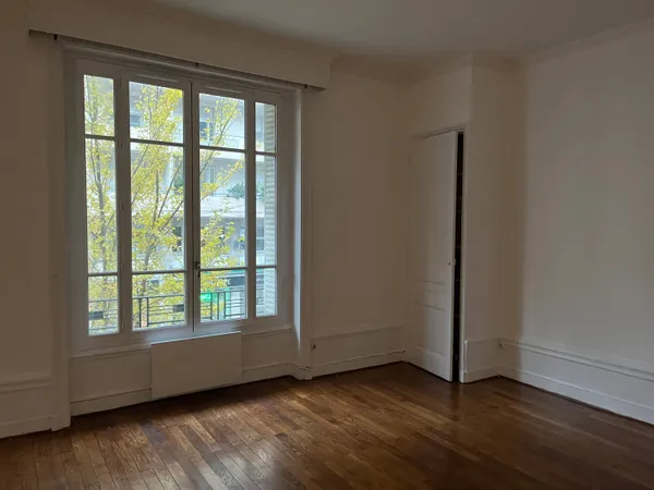 Location grand T1 cours Lafayette secteur Halles de Lyon 