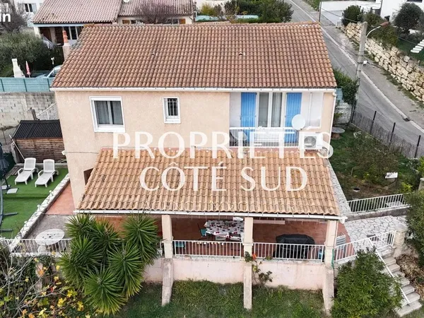 Villa 7 pièces 138 m² 