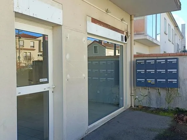 Local commercial 42 m² Saint-Sébastien-sur-Loire 