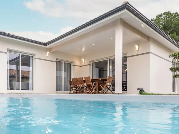 Maison 100 m² Ayguesvives 