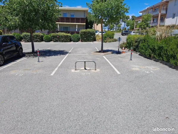 Parking/box Fréjus 