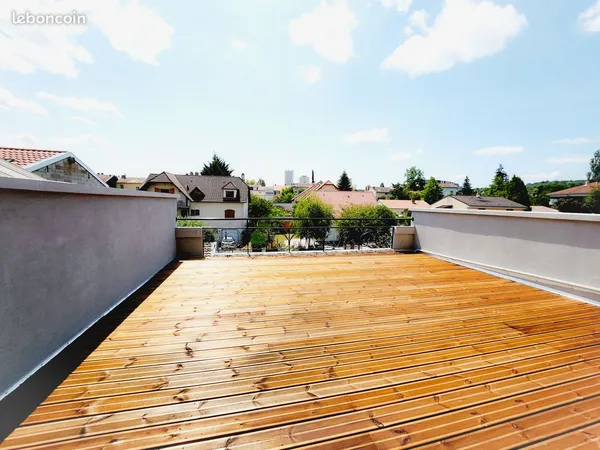 F2 avec terrasse de 50m² 
