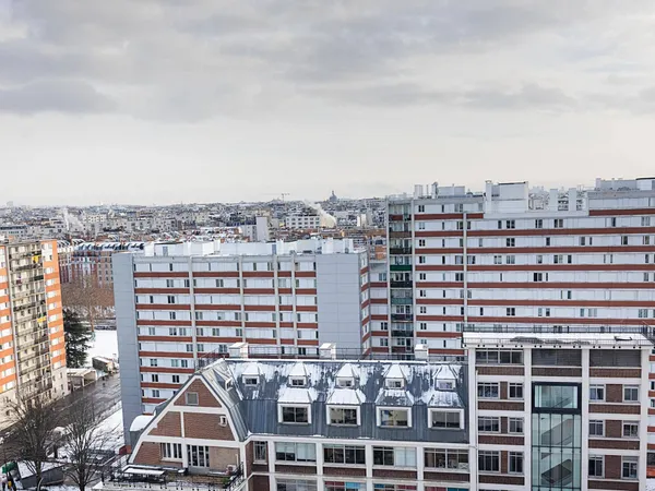 Appartement Familial 7 pièces étage élevé Lavallois Perret 